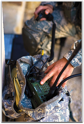 Harris RF-7800M radio