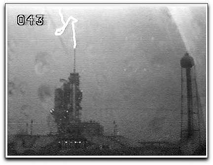 Lightning strikes Endeavour @ Kennedy