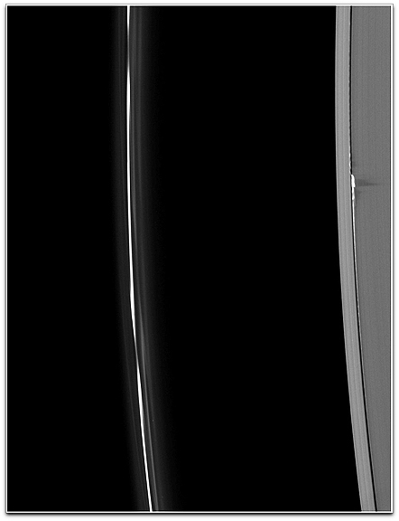 Saturns rings during equinox