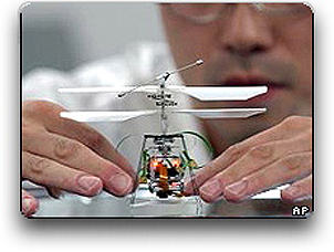 Micro flying robot w man