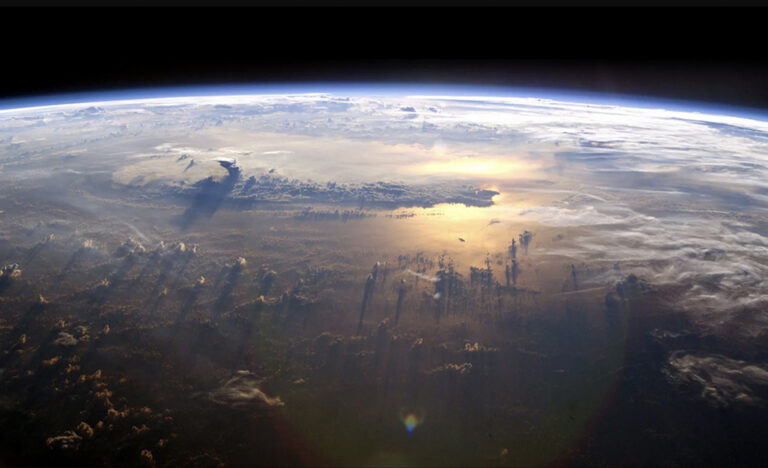 FCC Authorizes Logos Space to Deploy 3,960-Satellite Mega-Constellation for Enterprise Connectivity