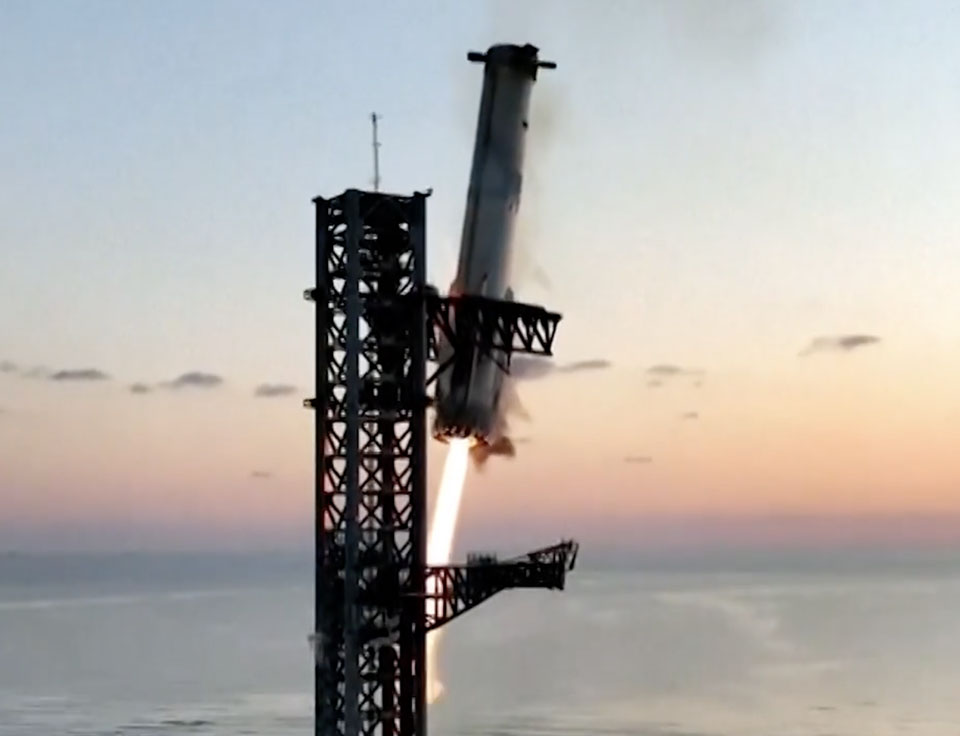 SpaceX Targets First Starship Upper Stage Tower Catch for Flight 14