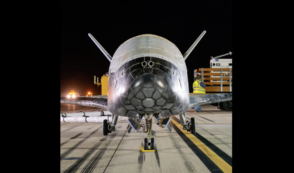 DIA Space Security Report Reveals Detailed Orbital Imagery of China’s Shenlong Spaceplane